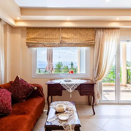 Villa Verga Majestic Sunsets - Elegant & Secluded Retreat *