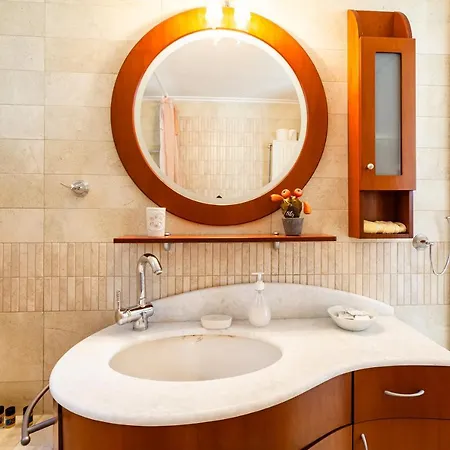 Villa Verga Majestic Sunsets - Elegant & Secluded Retreat