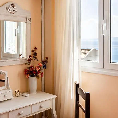 Verga Majestic Sunsets - Elegant & Secluded Retreat Villa Kalamata