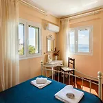 Verga Majestic Sunsets - Elegant & Secluded Retreat Kalamata