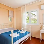 Verga Majestic Sunsets - Elegant & Secluded Retreat Villa *