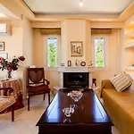 Verga Majestic Sunsets - Elegant & Secluded Retreat * Kalamata