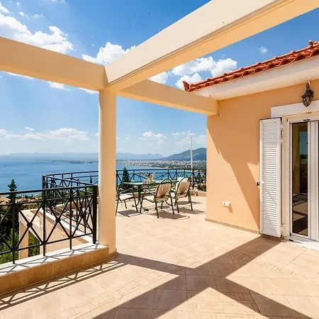 Villa Verga Majestic Sunsets - Elegant & Secluded Retreat *