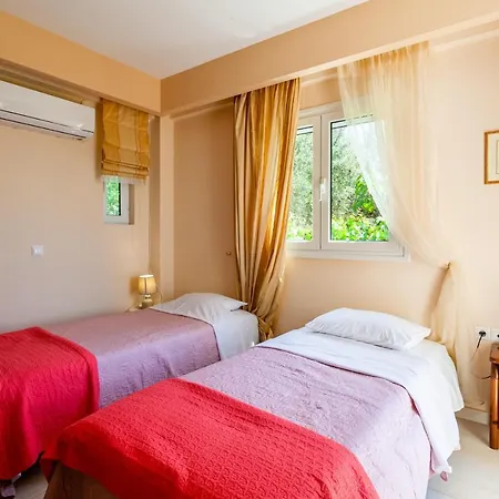 Verga Majestic Sunsets - Elegant & Secluded Retreat Kalamata