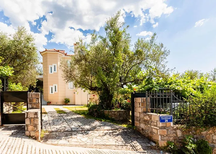 Verga Majestic Sunsets - Elegant & Secluded Retreat Kalamata