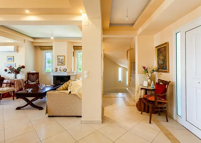 Вилла Verga Majestic Sunsets - Elegant & Secluded Retreat