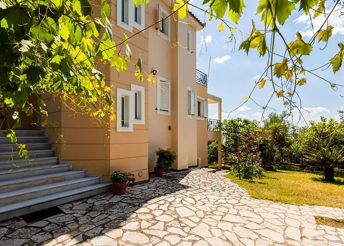Verga Majestic Sunsets - Elegant & Secluded Retreat 칼라마타