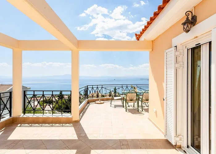 Verga Majestic Sunsets - Elegant & Secluded Retreat Каламата