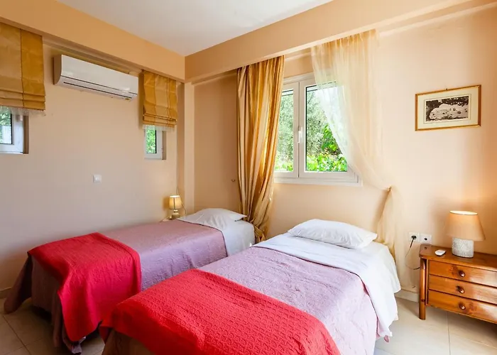 Verga Majestic Sunsets - Elegant & Secluded Retreat 칼라마타