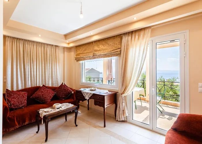 Verga Majestic Sunsets - Elegant & Secluded Retreat 빌라