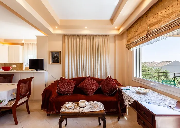 Verga Majestic Sunsets - Elegant & Secluded Retreat Villa Kalamata